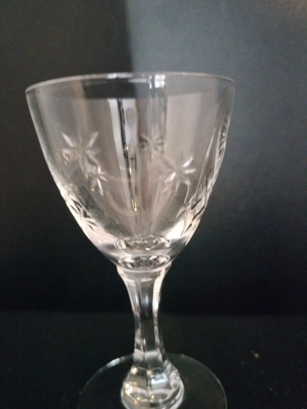 Set of 5 Cordial Short Stem Crystal Glasses Star Etched 3
